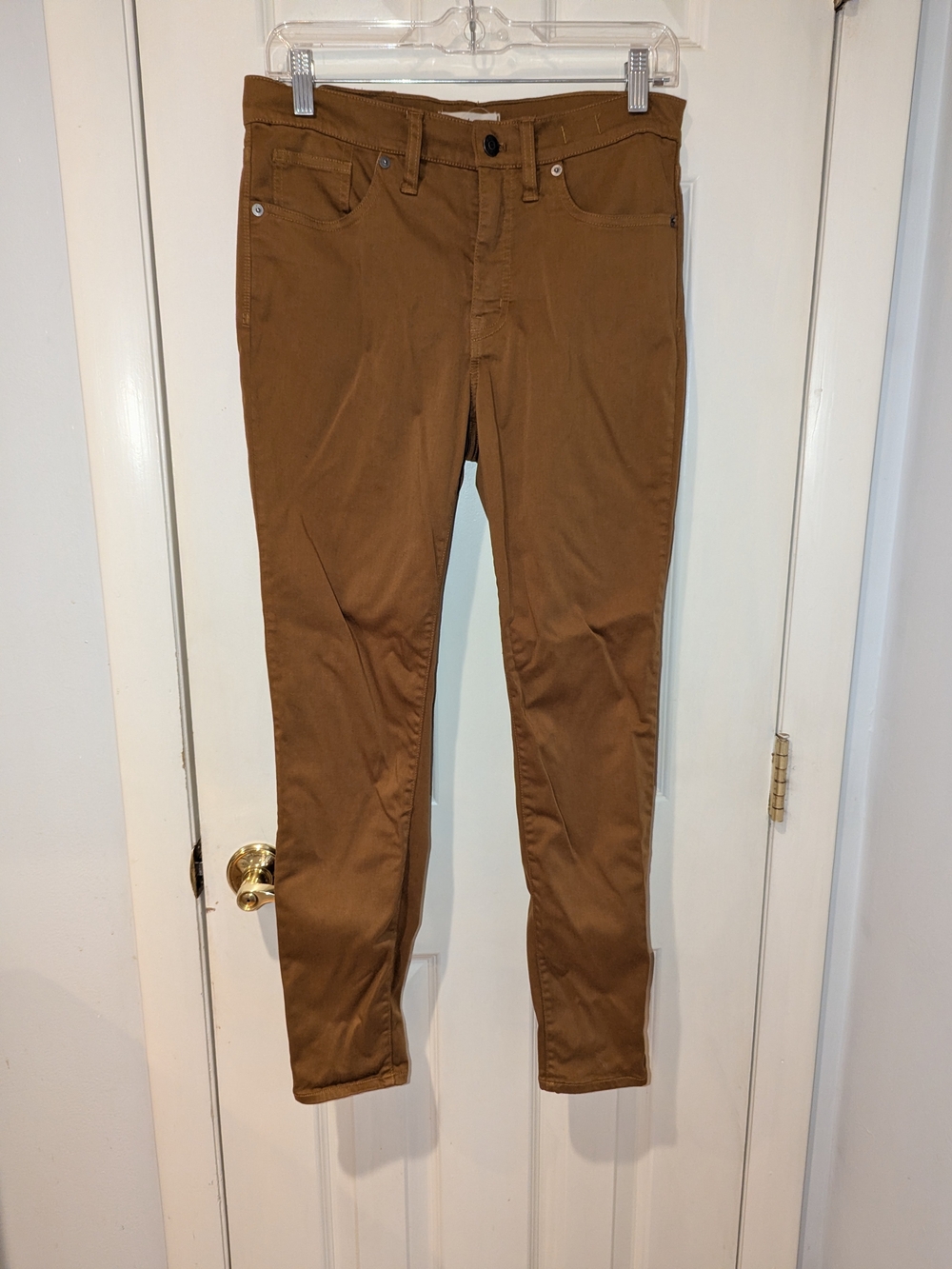 Madewell Slim Straight Chinos in Caramel Brown